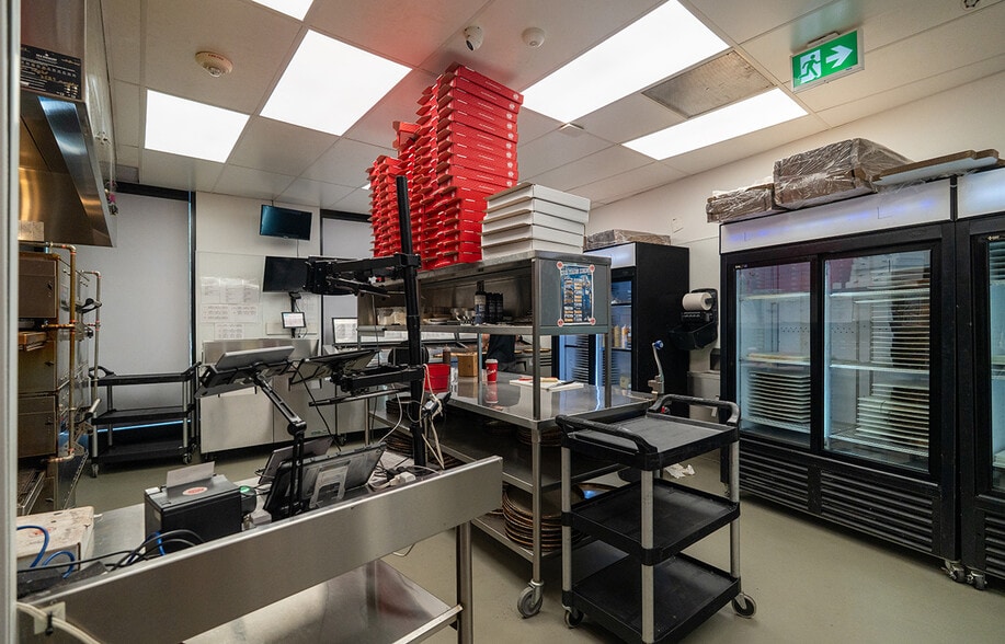 More Photos Of 2525 Pembina Highway, Winnipeg Apartments For Lease