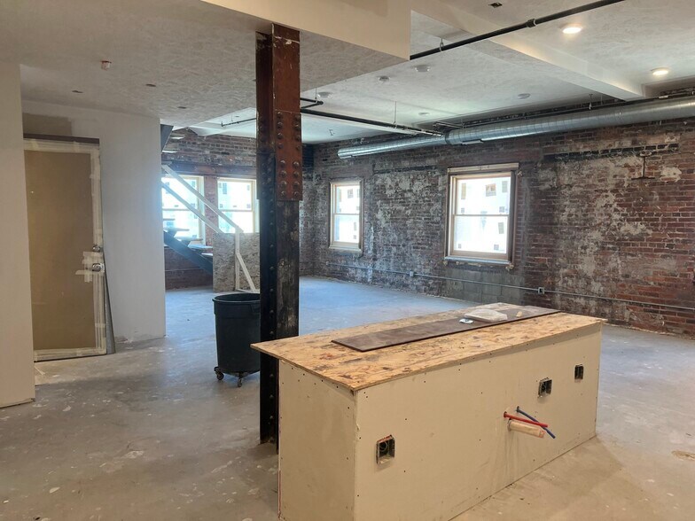 More Photos Of 1040 O St, Lincoln Office For Sale