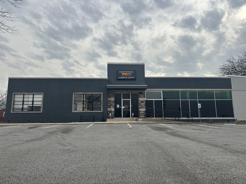 More Photos Of 1404 Washington St W, Fayetteville Warehouse For Sale