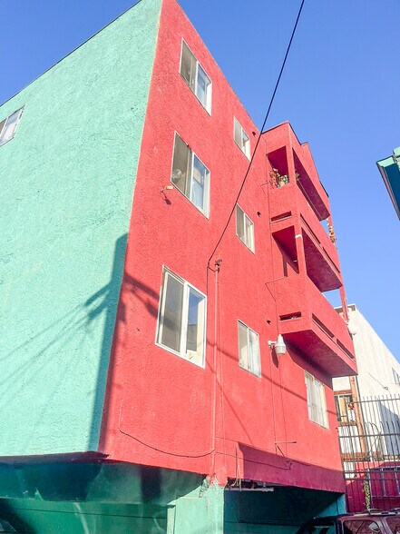 More Photos Of 1811 W 5th St, Los Angeles Apartments For Sale