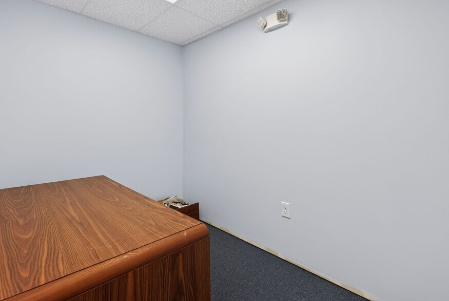 More Photos Of 3150 Willits Rd, Philadelphia Storefront Retail Office For Sale