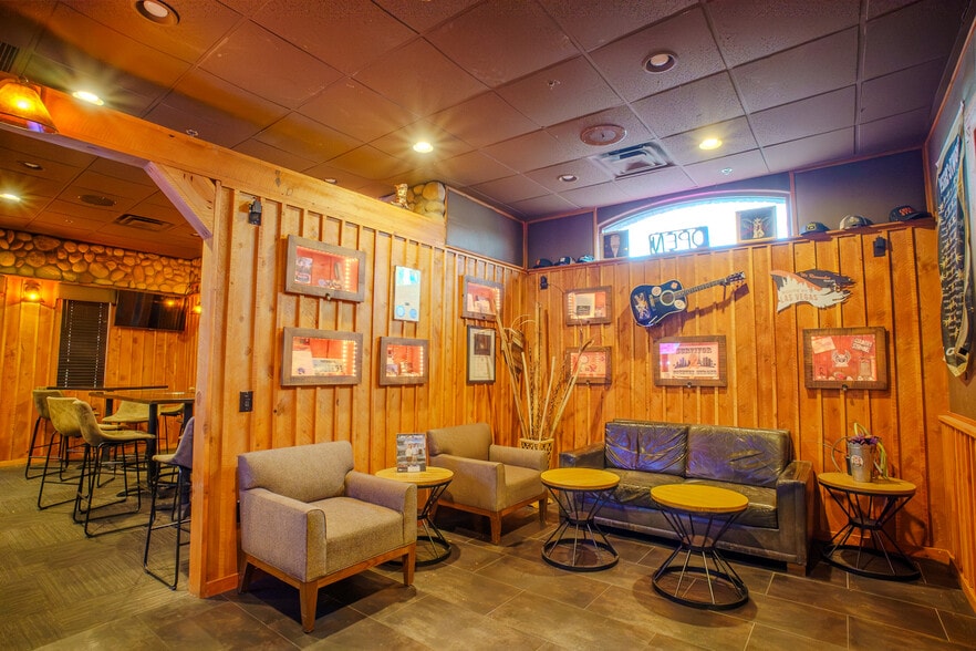 More Photos Of 891 De Marco Dr, Henderson Restaurant For Lease