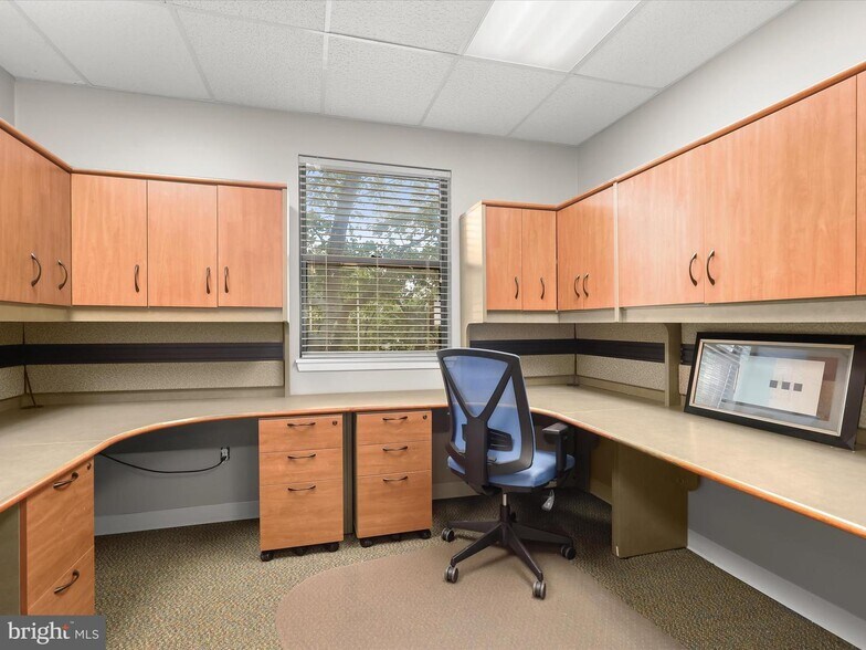 More Photos Of 54 Scott Adam Rd, Cockeysville Medical For Sale