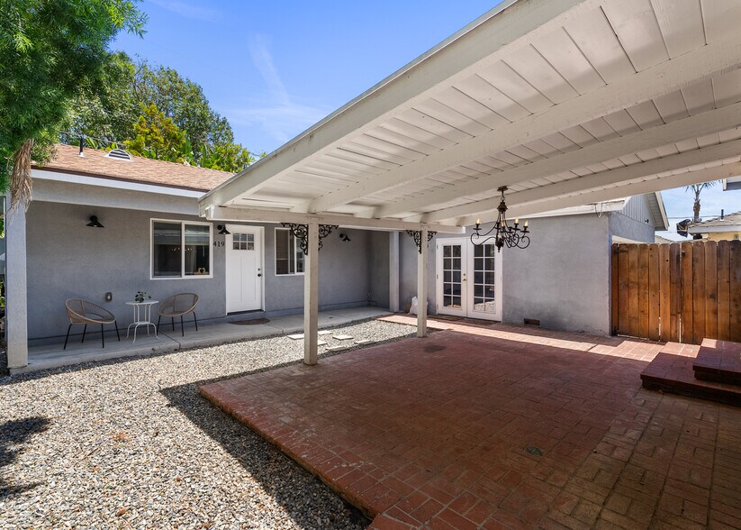 More Photos Of 417 N Citrus St, Orange Multifamily For Sale
