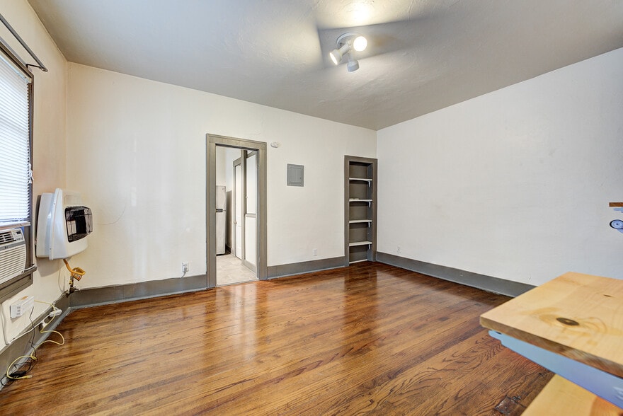 More Photos Of 408 Chautauqua Ave, Norman Multifamily For Sale