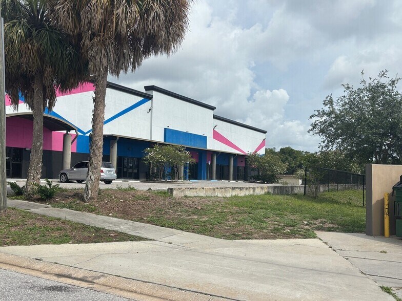 Primary Photo Of 40767 US Highway 19 N, Tarpon Springs Medical For Lease