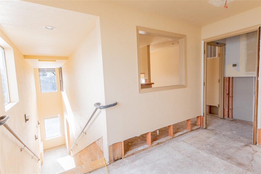 More Photos Of 818 W Central Ave, Missoula Office For Sale