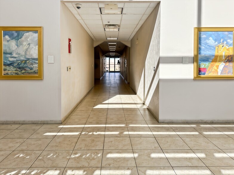 More Photos Of 4801 Lang Ave NE, Albuquerque Coworking Space