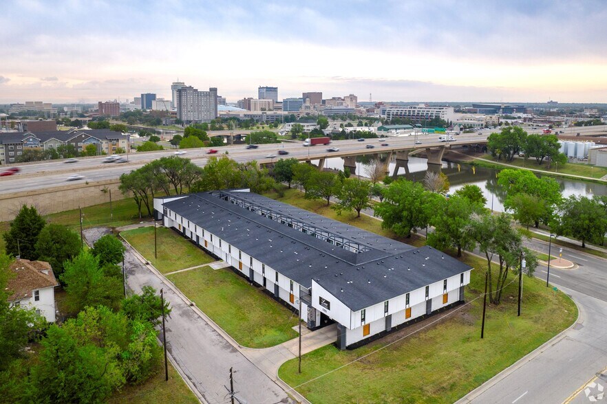More Photos Of 425 W Taft St, Wichita Apartments For Sale