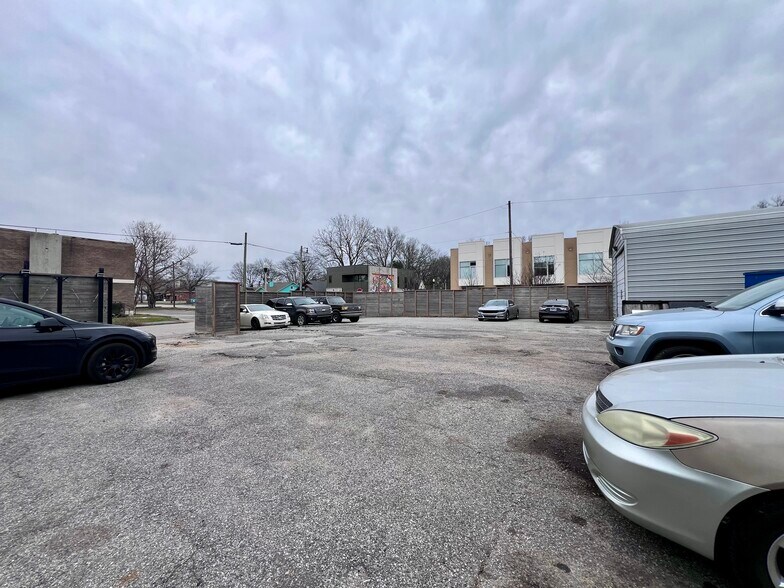 More Photos Of 2258 Young Ave, Memphis Loft Creative Space For Sale