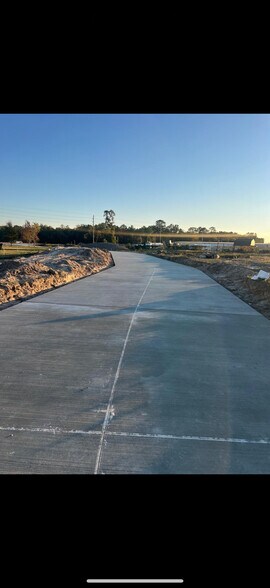 More Photos Of 11731 C E King Parkway, Houston Land For Lease