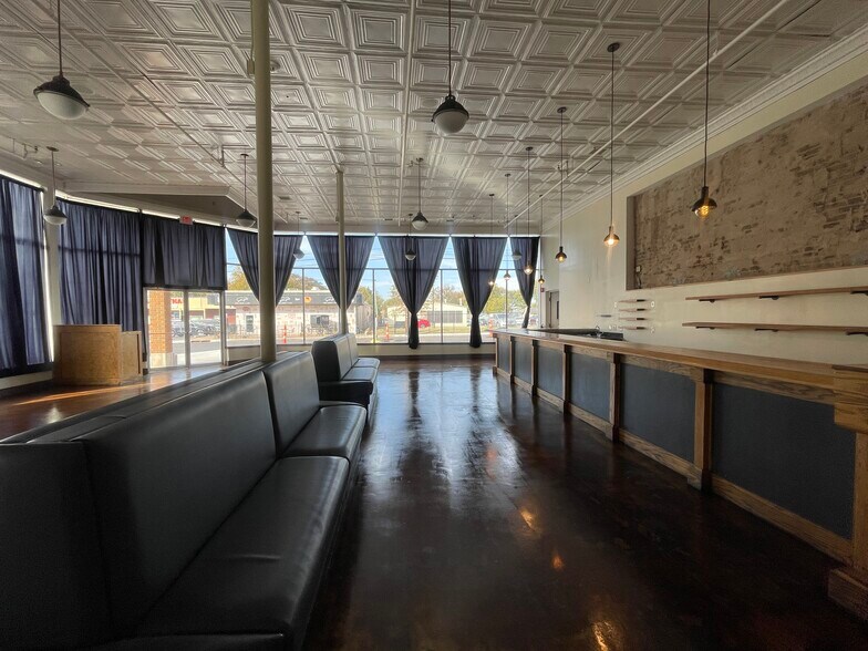 More Photos Of 2636 E 11th St, Tulsa Hotel For Lease