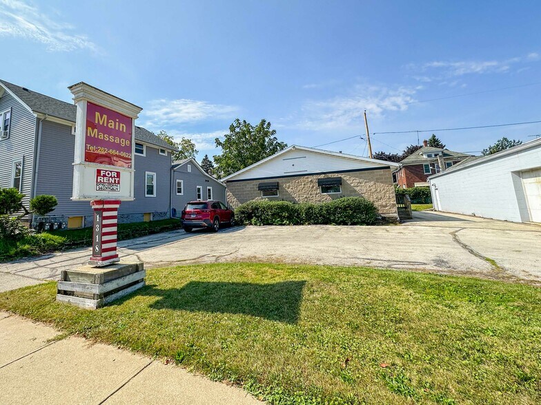 More Photos Of 1318-1324 N Main St, Racine Storefront Retail Office For Sale