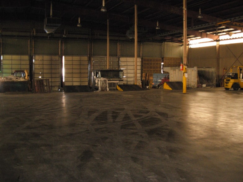 More Photos Of 1 West Fork St, Clarksburg Warehouse For Lease