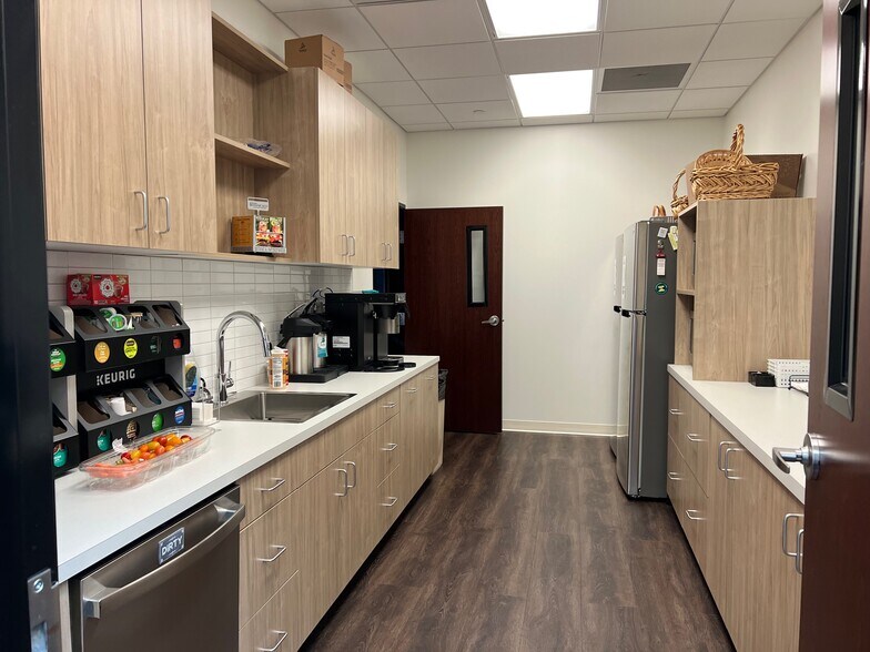 More Photos Of 220 Park Ave S, Saint Cloud Office For Sale