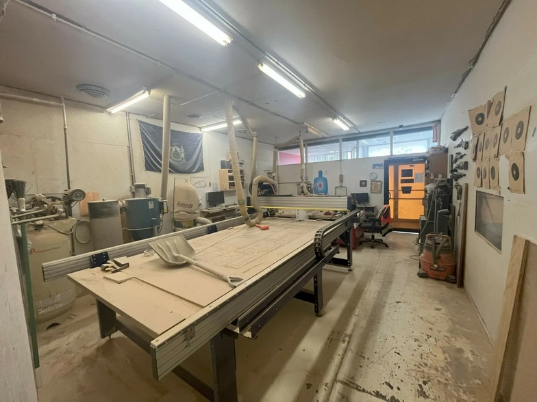 More Photos Of 5245 W Diversey Ave, Chicago Industrial For Sale