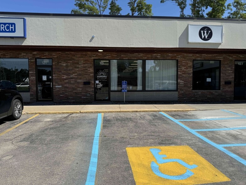 More Photos Of 115-159 Marion Blvd, Marion General Retail For Lease