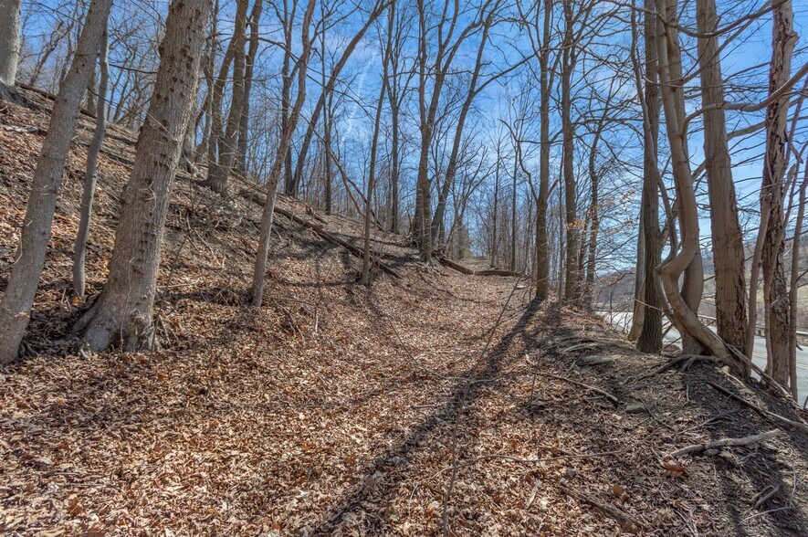 More Photos Of 0 Mt Nebo, Pittsburgh Land For Sale