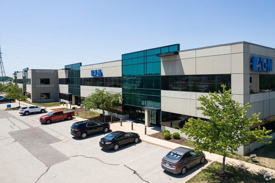 Primary Photo Of 50-92 Soccer Park Rd, Fenton Warehouse For Lease