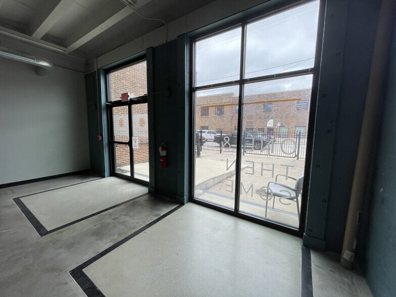 More Photos Of 1720 Wyandotte St, Kansas City Office For Lease