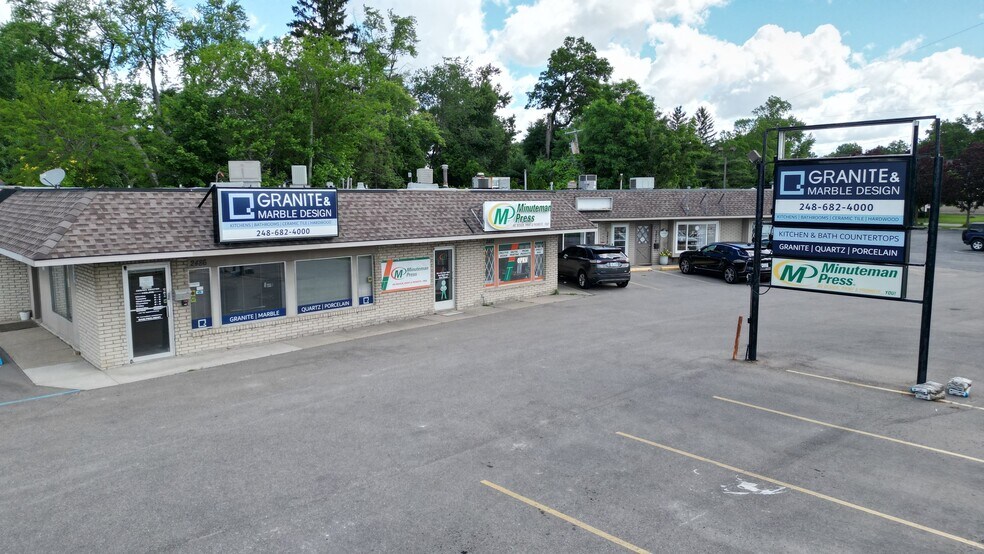 More Photos Of 2474-2486 Orchard Lake Rd, Keego Harbor Unknown For Lease