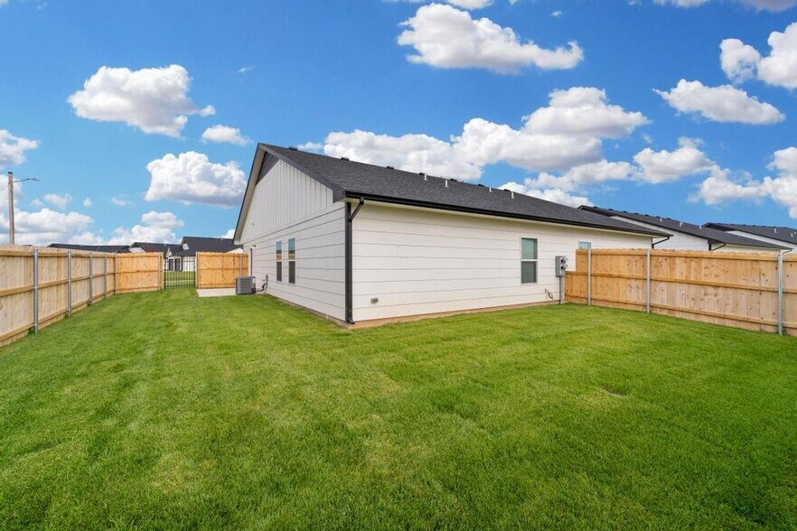 More Photos Of 3513 W 45th St S, Wichita Apartments For Sale