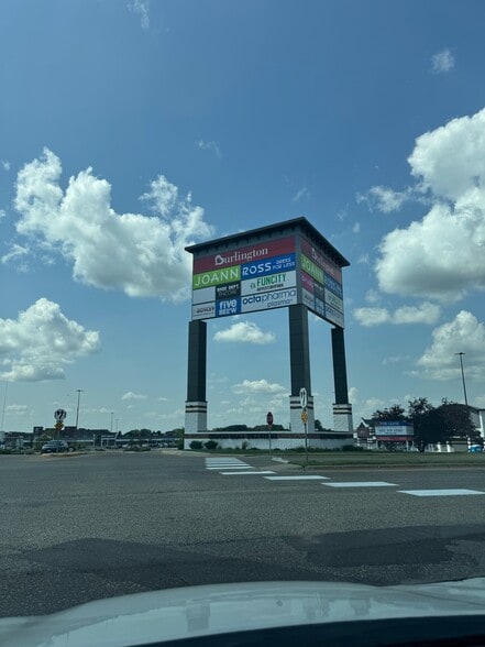 More Photos Of 1715-1749 Beam Ave, Maplewood Unknown For Lease