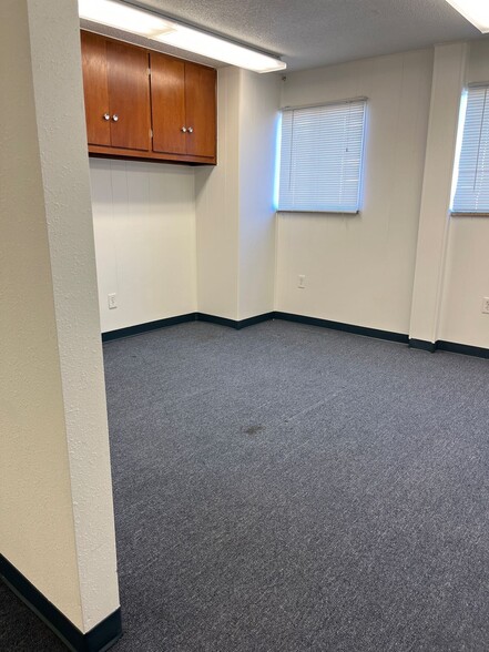 More Photos Of 6401-6405 E 72nd Ave, Commerce City Office For Lease