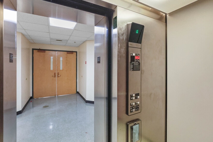 More Photos Of 651 Norwich Rd, Plainfield Schools For Sale