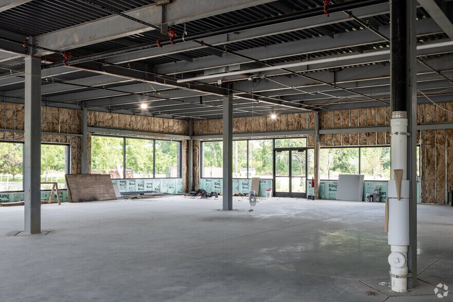 More Photos Of 44244-44284 W 12 Mile Rd, Novi Unknown For Lease