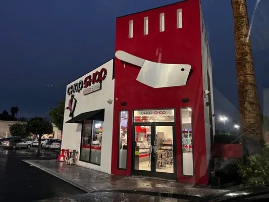 More Photos Of 17200-17288 Saticoy St, Van Nuys Unknown For Lease