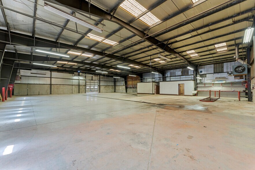More Photos Of 1342 W Industrial Rd, Cedar City Warehouse For Lease