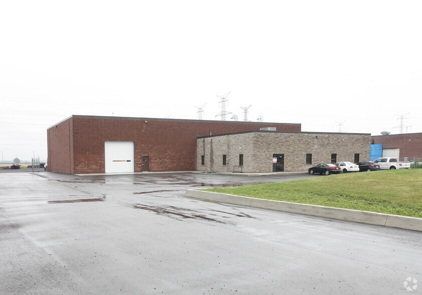 More Photos Of 7105 Auburn Rd, Milton Warehouse For Lease