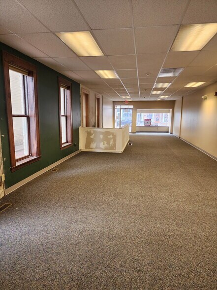 More Photos Of 111 N Main St, Adrian Office Residential For Lease