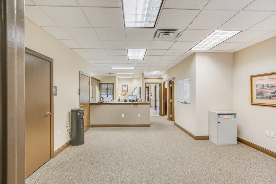 More Photos Of 9101 W College Pointe Dr, Fort Myers Medical For Sale