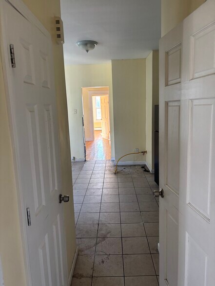 More Photos Of 373 Blatchley Ave, New Haven Apartments For Sale