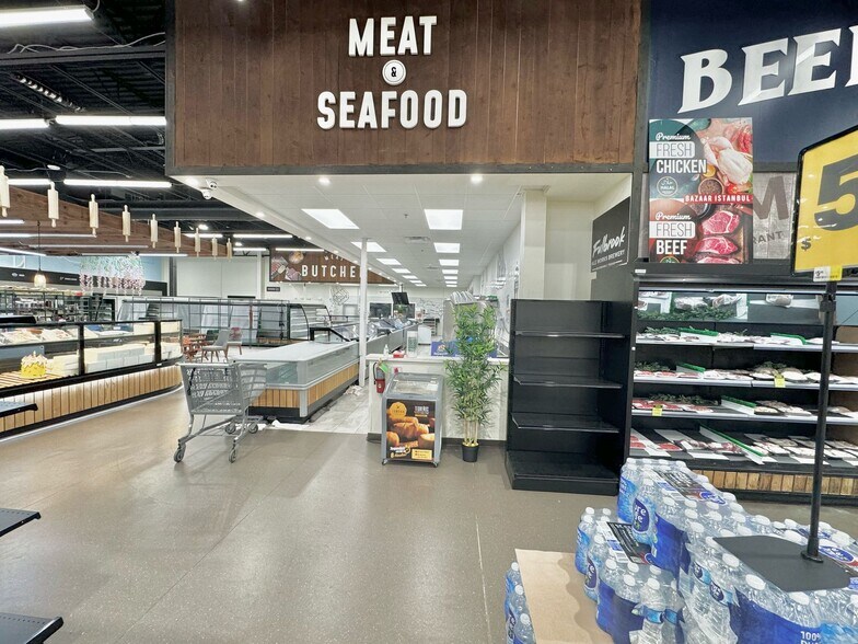 More Photos Of 4603 Sienna Pky, Missouri City Supermarket For Lease