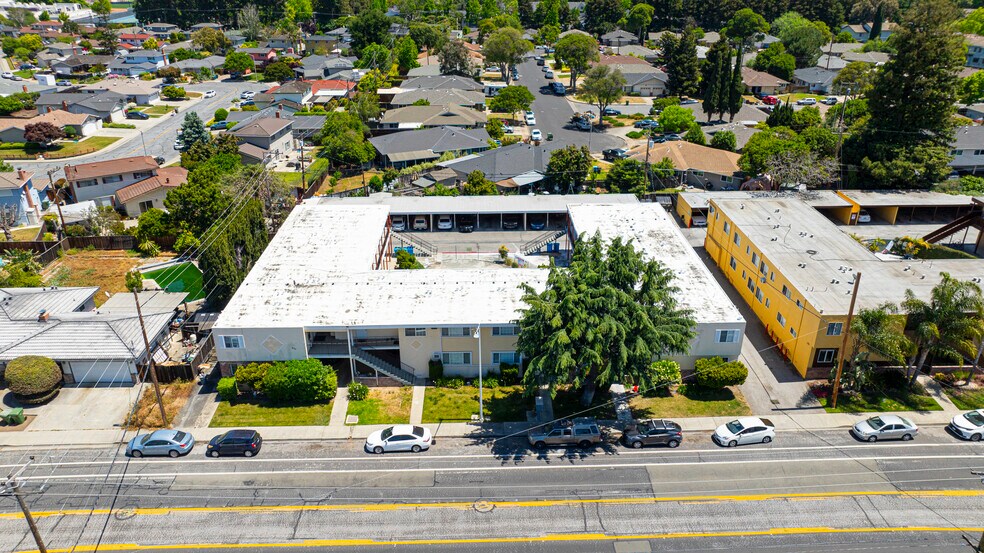 More Photos Of 935 Pomeroy Ave, Santa Clara Apartments For Sale