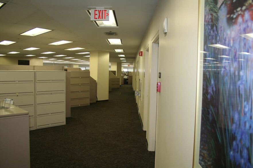 More Photos Of 1350 Main St, Springfield Office For Lease