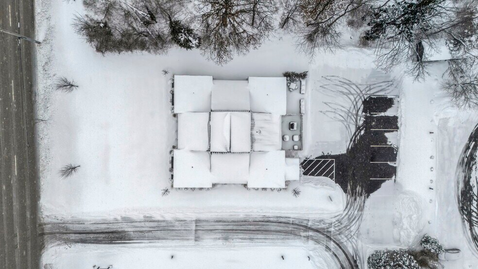 More Photos Of 1929 E Royalton Rd, Broadview Heights Office For Lease