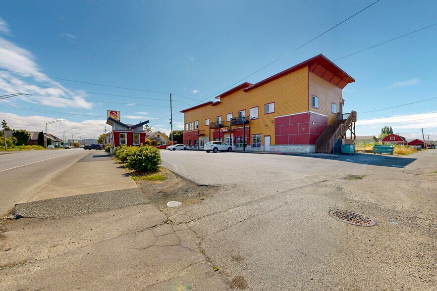 More Photos Of 301 N Park St, Aberdeen Convenience Store For Lease