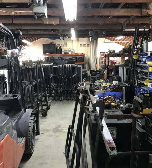 More Photos Of 6205 Buchanan St, Hollywood Warehouse For Sale