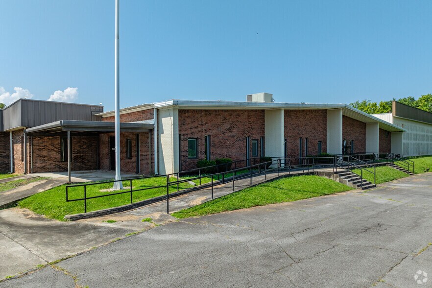 More Photos Of 121 Alsonia St, Estill Springs Unknown For Lease