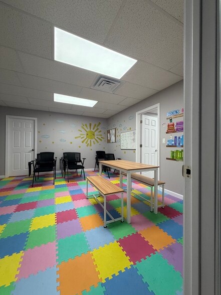 More Photos Of 553-555 Center Street Ext, Bridgeport Warehouse For Sale