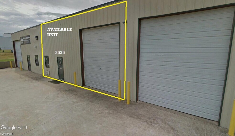 More Photos Of 3595 MacDonnell Dr, Norman Warehouse For Lease