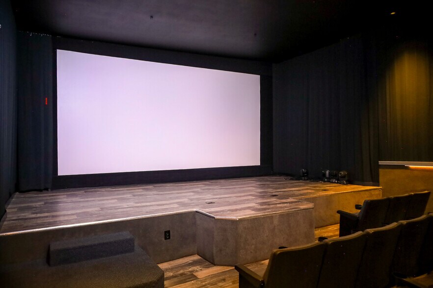 More Photos Of 418 Pagosa St, Pagosa Springs Movie Theatre For Sale