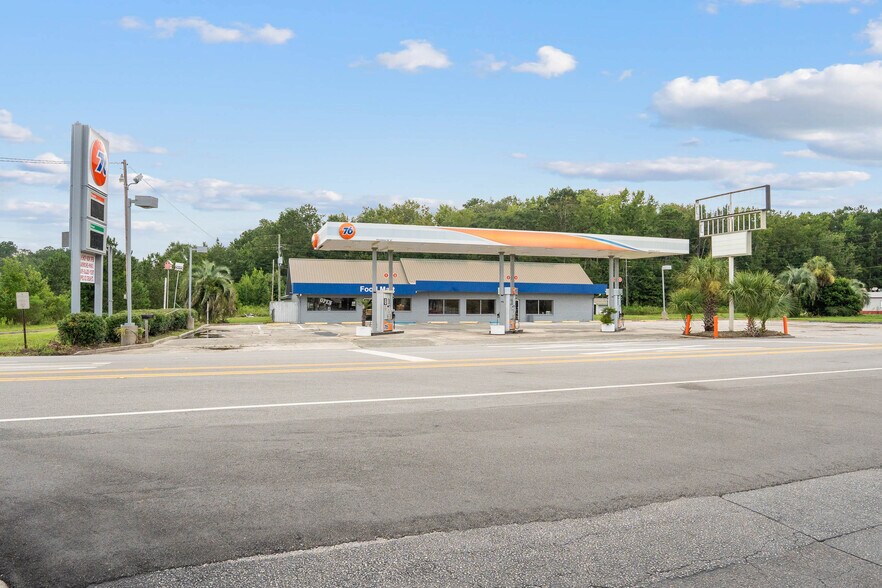 More Photos Of 5 Lane St, Yemassee Storefront For Lease