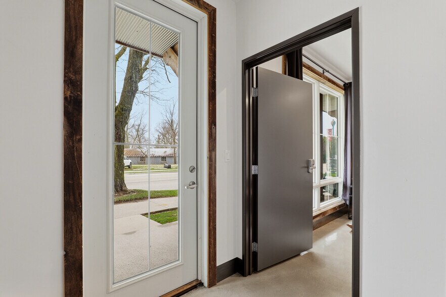 More Photos Of 171 E Rhine St, Elkhart Lake Apartments For Sale