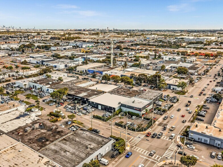 More Photos Of 7880-7882 NW 56th St, Miami Warehouse For Lease