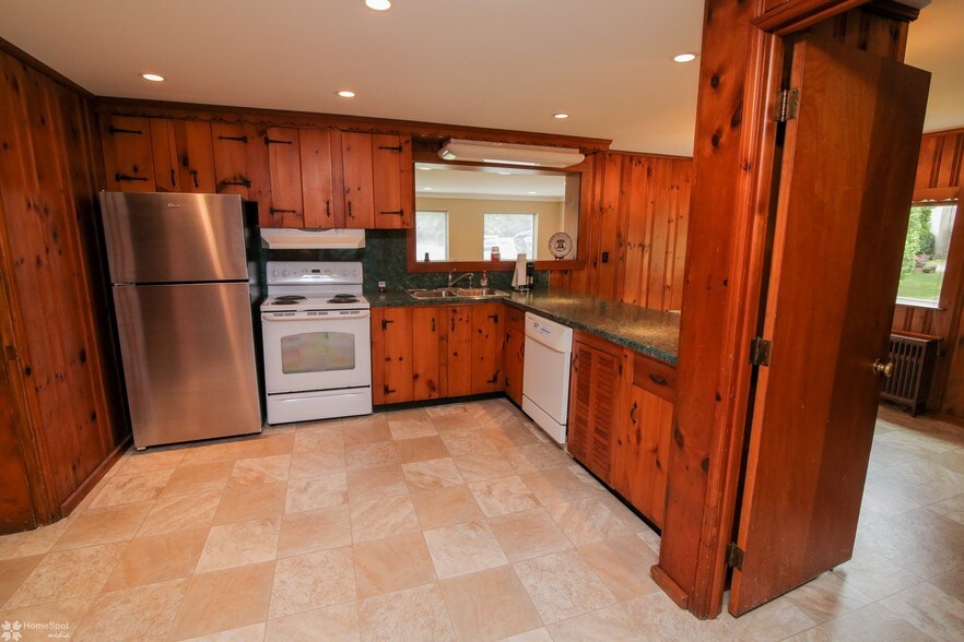 More Photos Of 3305 Municipal Dr, Whitehall Apartments For Sale